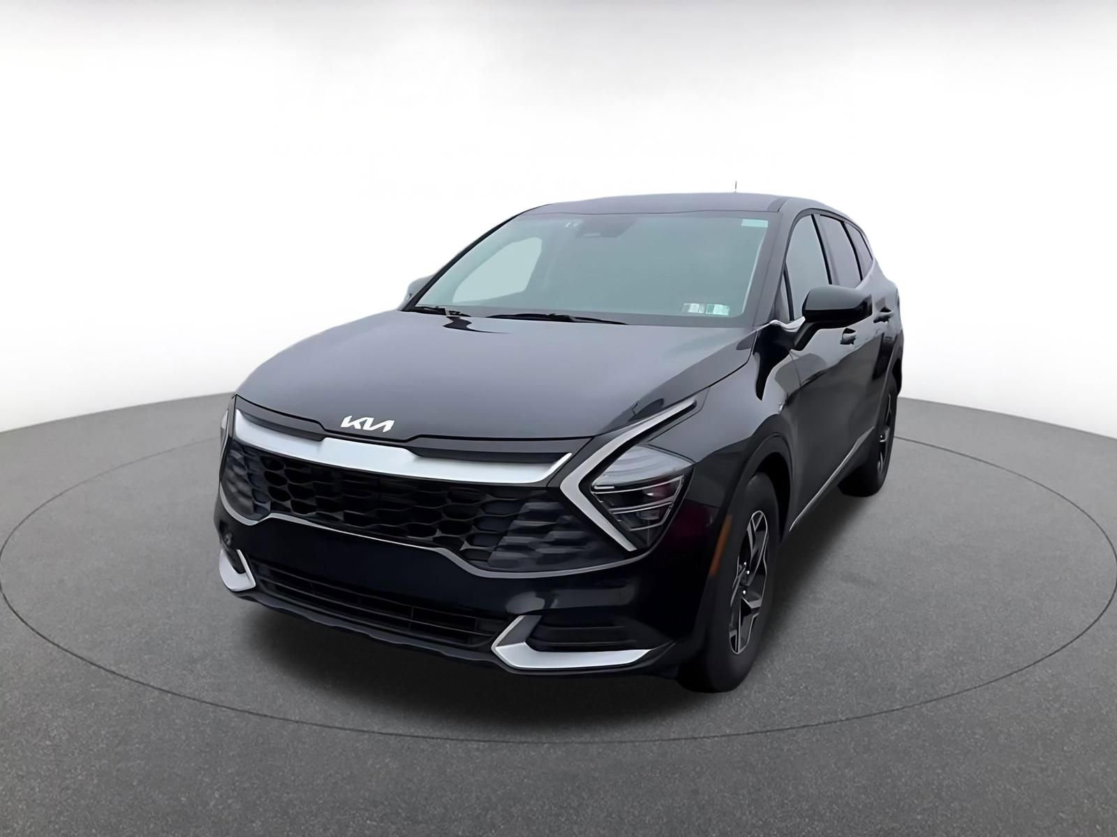 Used 2025 Kia Sportage LX image 7