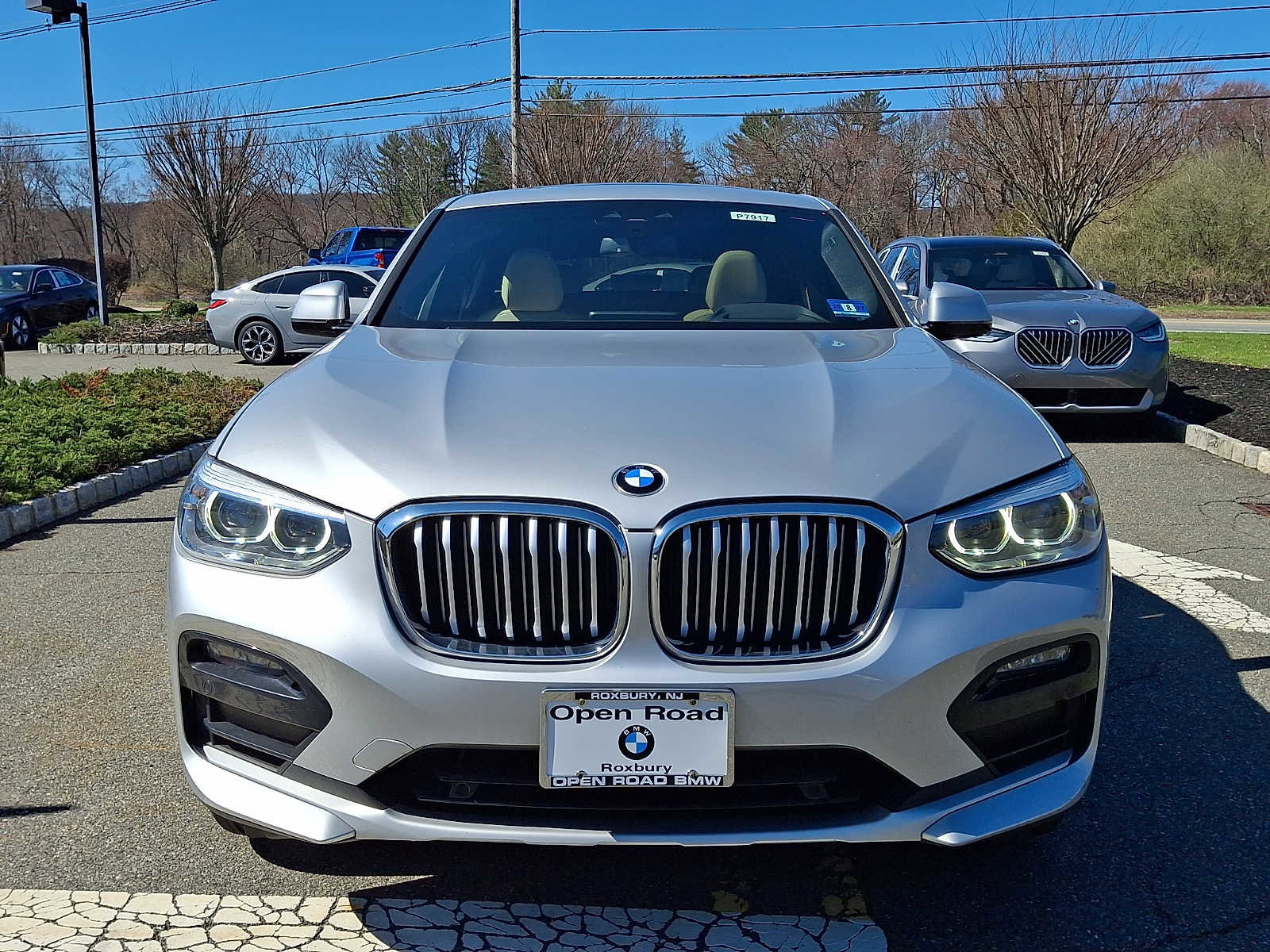 Used 2021 BMW X4 xDrive30i w/ Premium Package AWD/4WD image 2