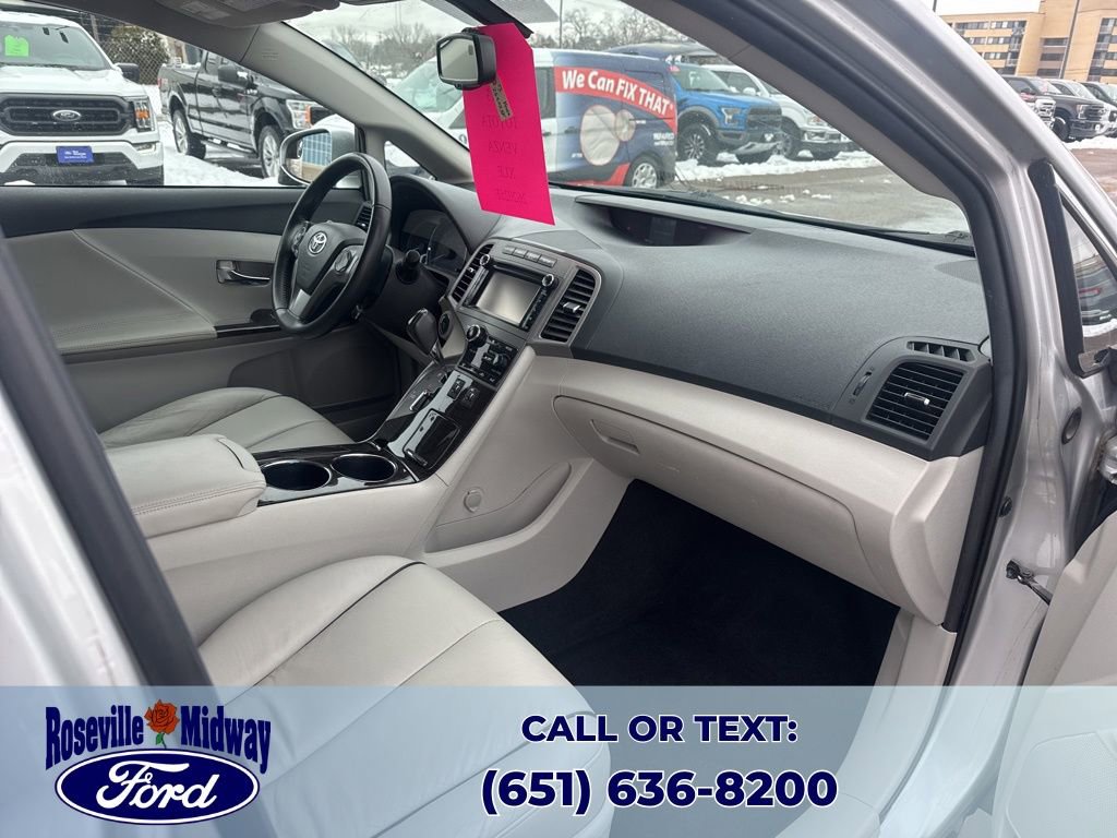Used 2013 Toyota Venza XLE image 31