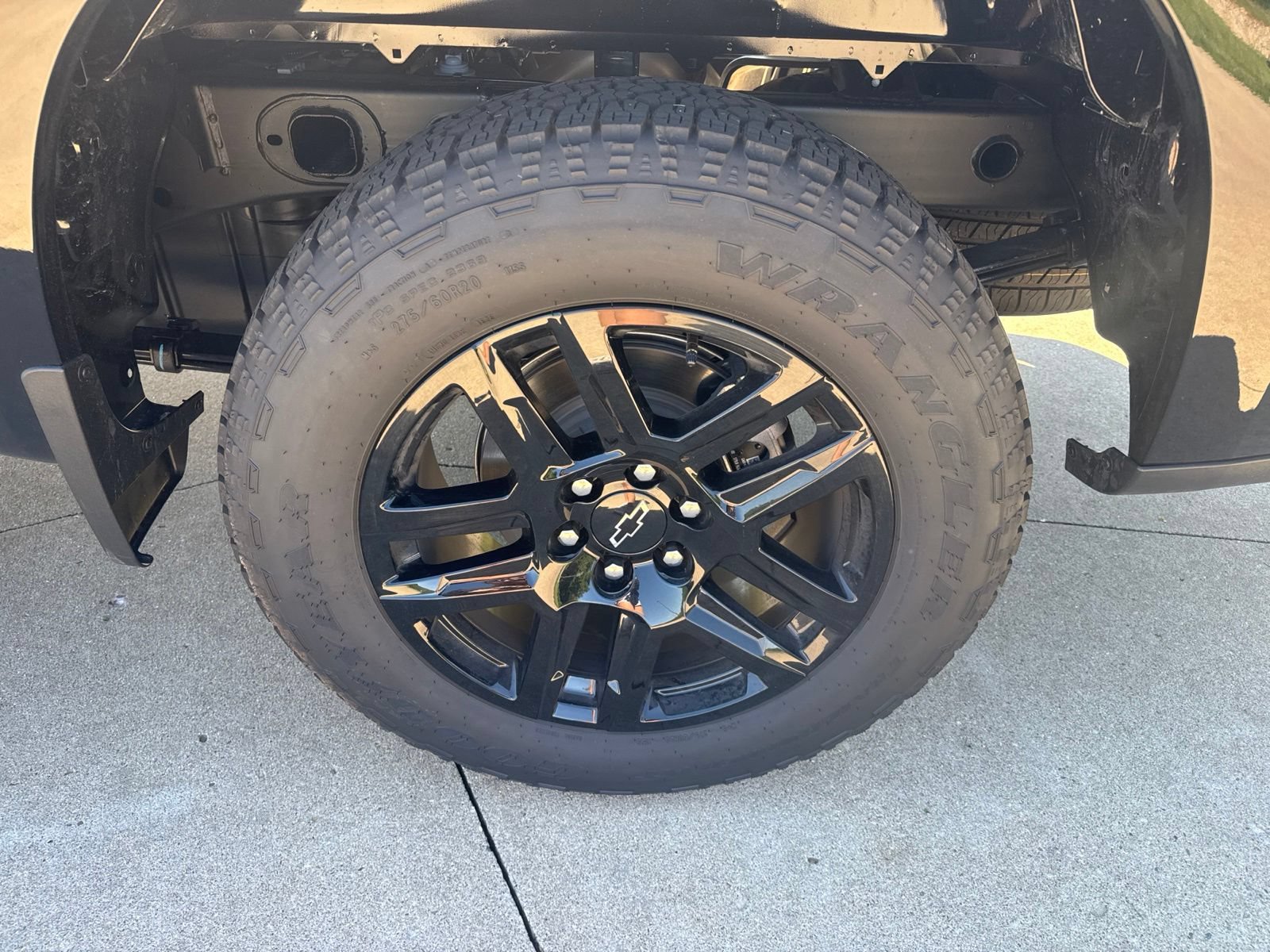 New 2026 Chevrolet Silverado 1500 Custom w/ Turbomax Blackout Package AWD/4WD image 9