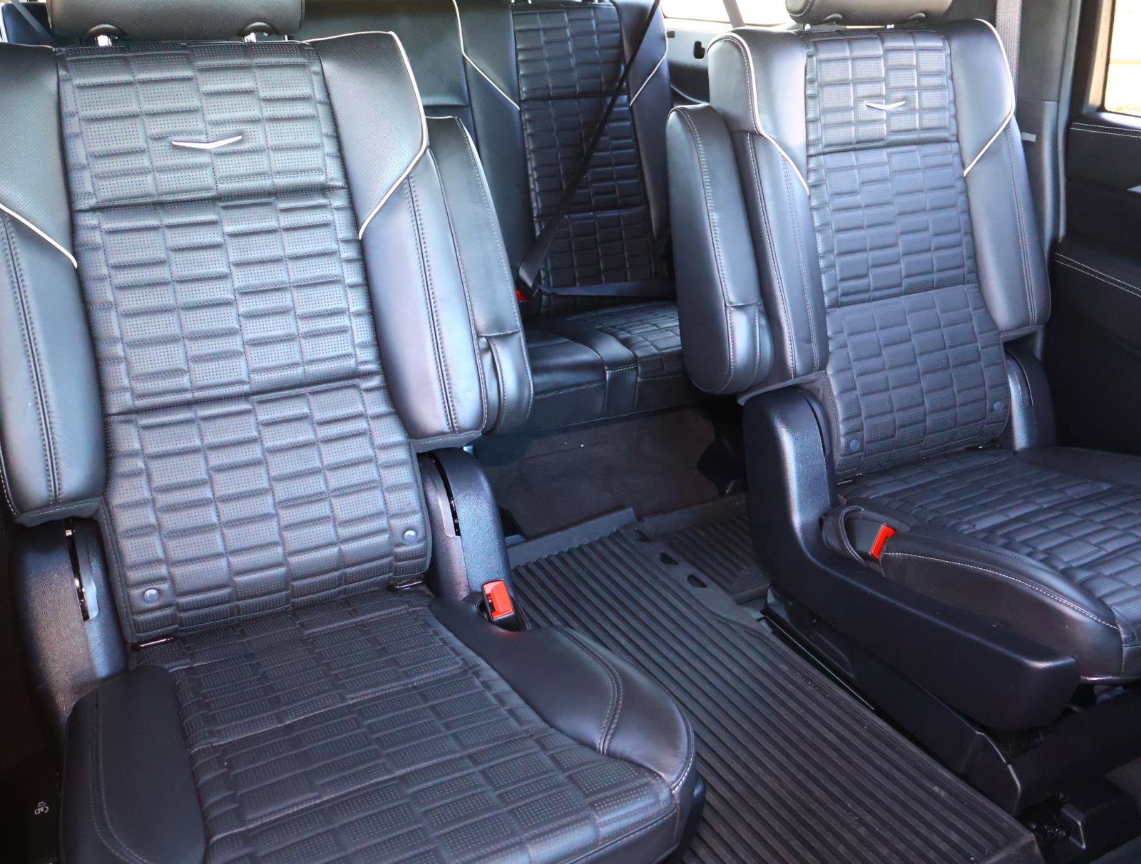 Used 2025 Cadillac Escalade ESV Sport Platinum w/ LPO, Floor Liner Package image 27