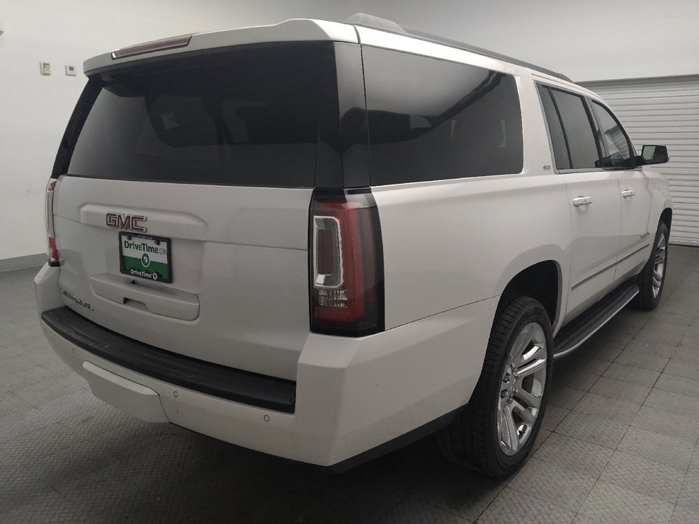 Used 2020 GMC Yukon XL SLT w/ Premium Edition RWD image 9