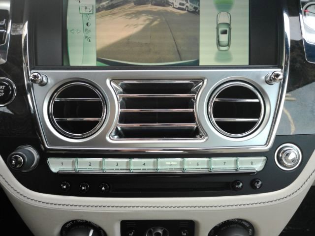 Used 2014 Rolls-Royce Wraith image 49