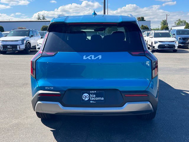 New 2026 Kia EV9 Wind AWD/4WD image 8