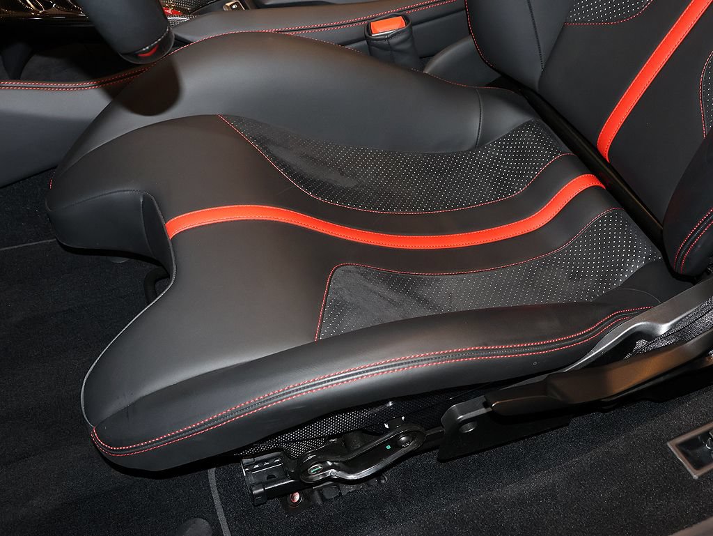 Certified 2023 Ferrari F8 Tributo RWD image 72