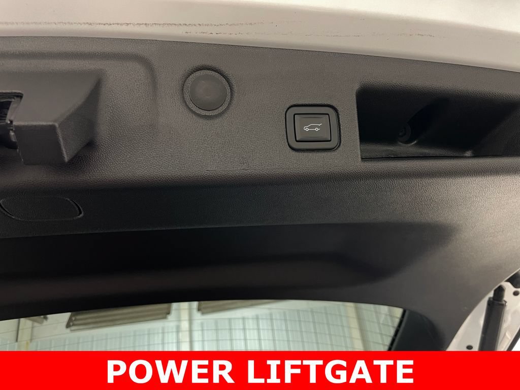 Used 2024 Chevrolet Equinox RS w/ LPO, Floor Liner Package FWD image 45