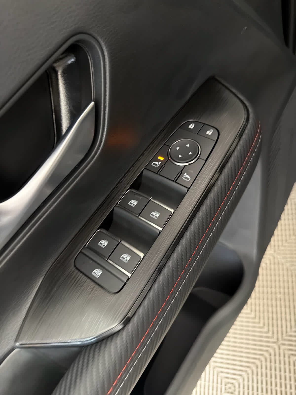 New 2026 Nissan Kicks SR w/ Interior Electronics Package FWD image 23