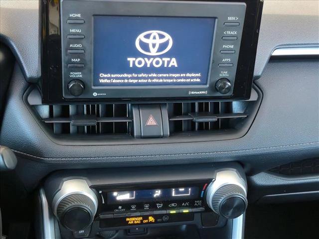 Used 2020 Toyota RAV4 LE FWD image 13