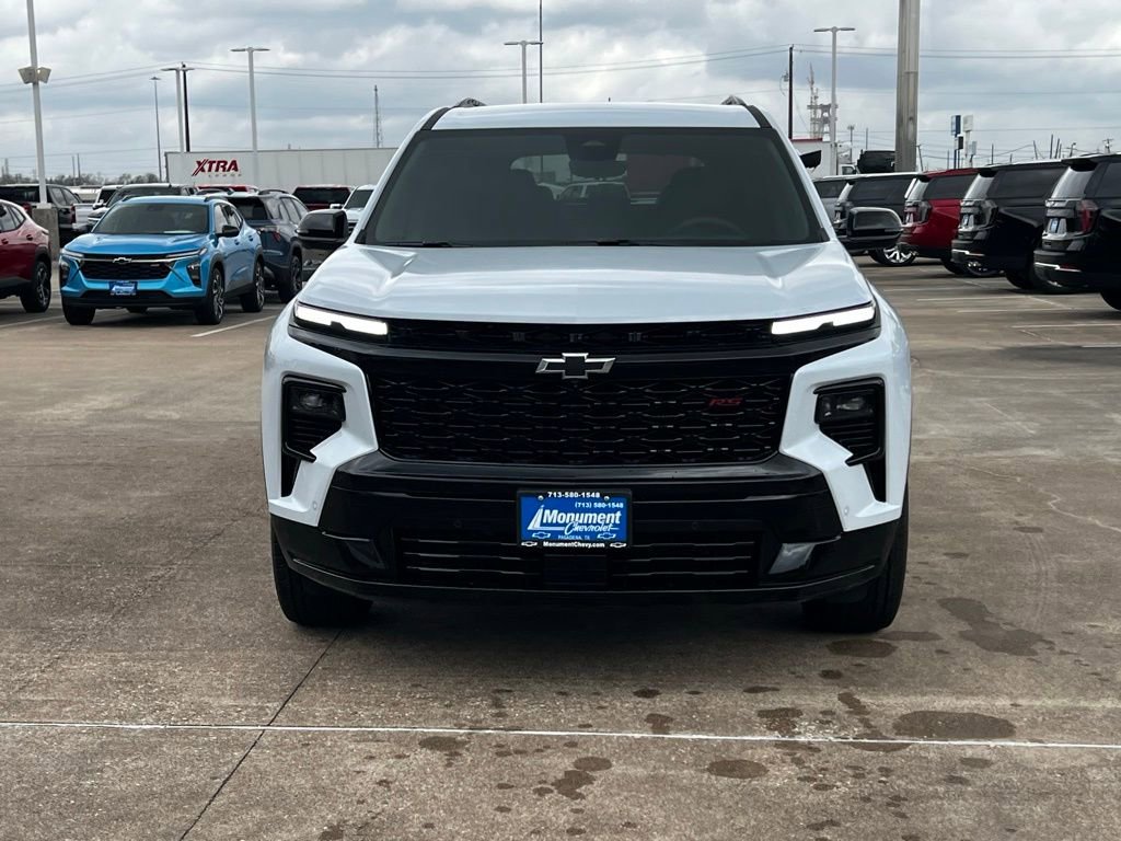 New 2026 Chevrolet Traverse RS image 3