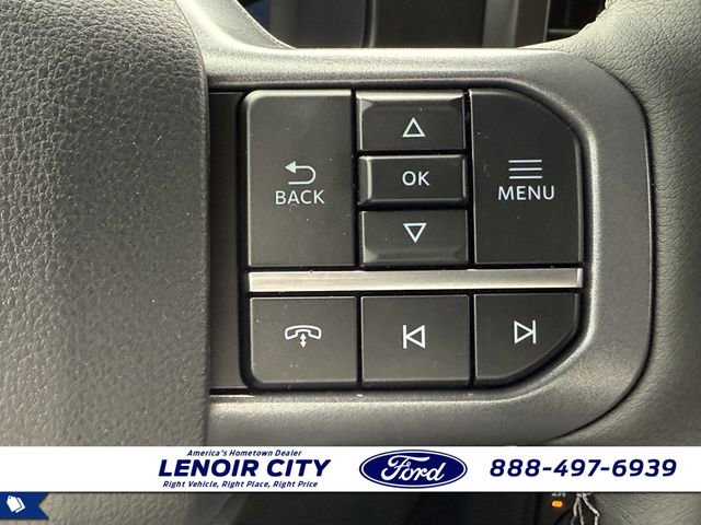 New 2026 Ford F250 Lariat w/ Black Appearance Package image 24