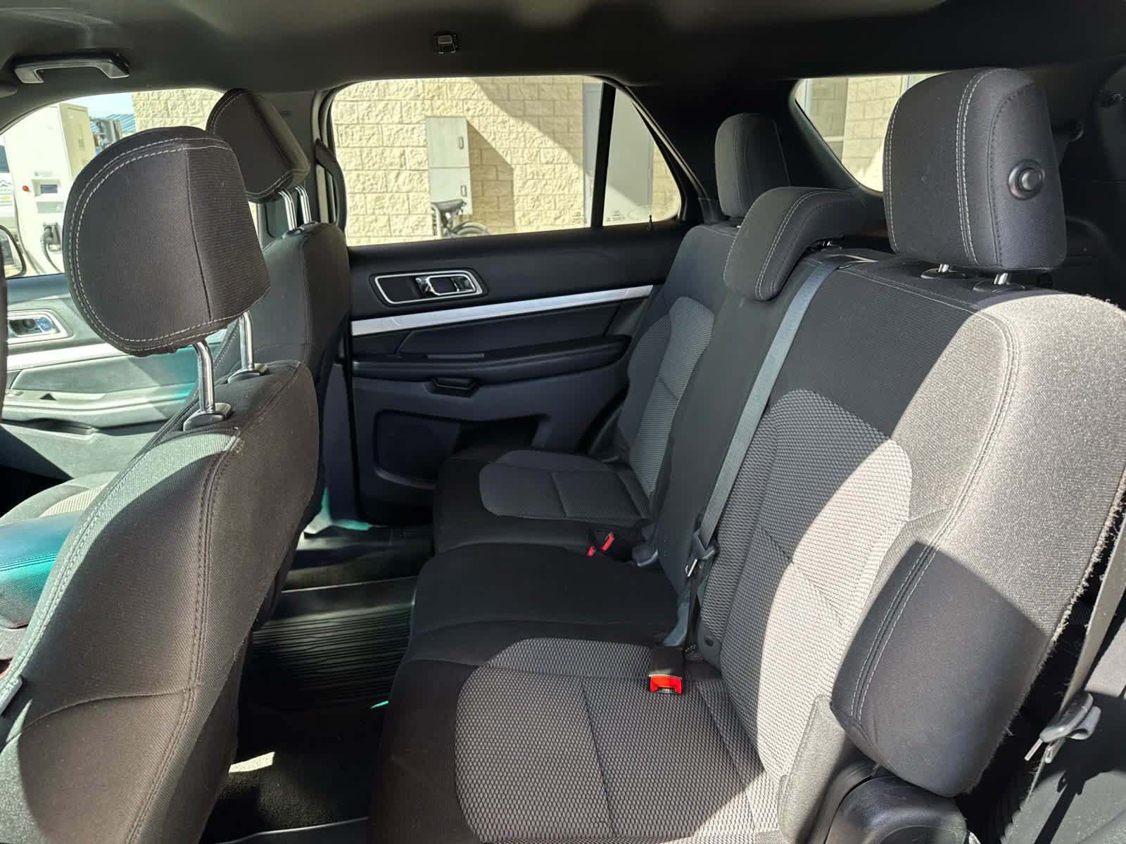 Used 2017 Ford Explorer XLT w/ Equipment Group 201A image 27