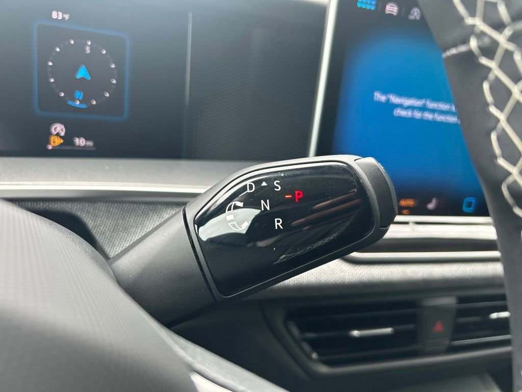 Certified 2025 Volkswagen Tiguan S FWD image 23