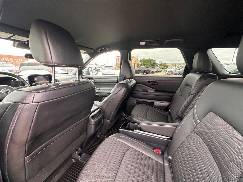 Certified 2024 Nissan Pathfinder Rock Creek AWD/4WD image 17