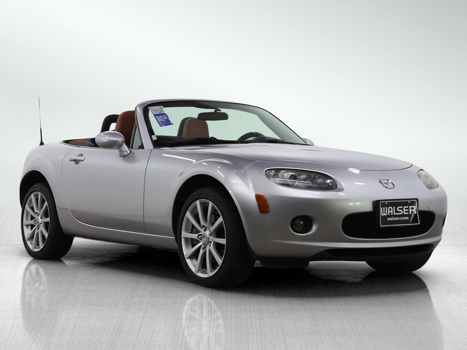 Used 2006 MAZDA MX-5 Miata Grand Touring w/ Premium Pkg image 7
