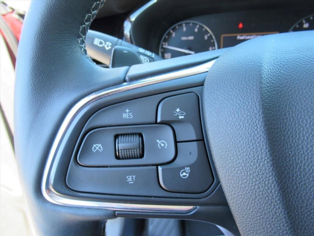Certified 2023 Buick Envision Preferred FWD image 21