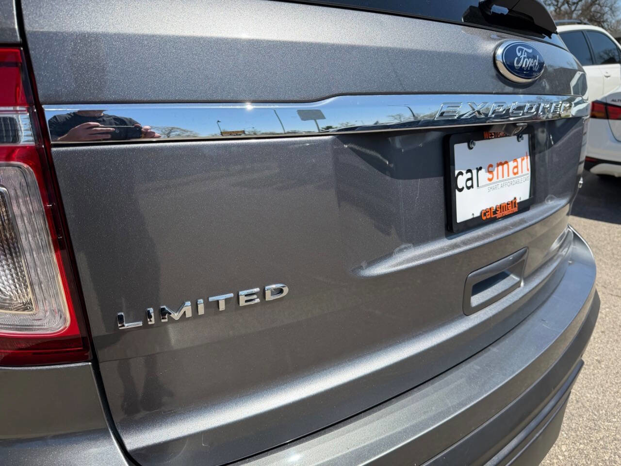Used 2014 Ford Explorer Limited w/ Equipment Group 301A AWD/4WD image 13