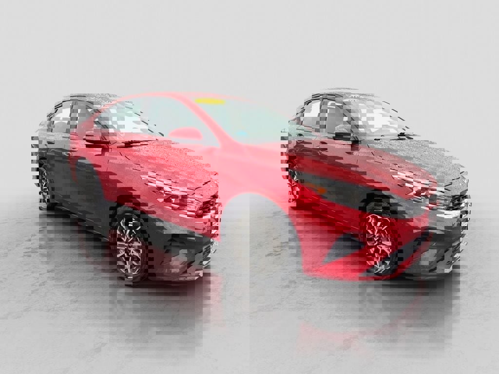 Used 2023 Kia Forte LXS image 6