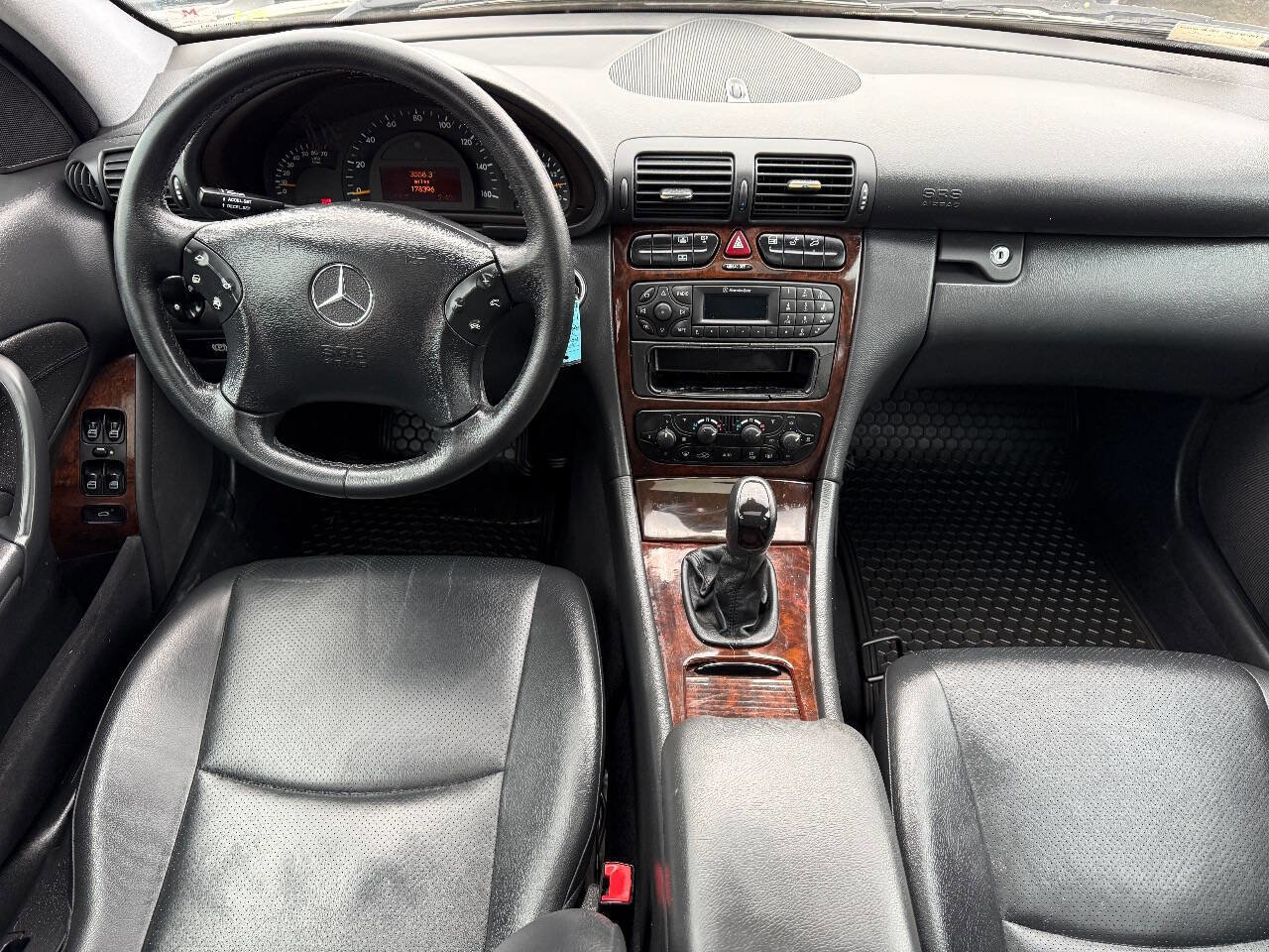 Used 2002 Mercedes-Benz C 240 Sedan image 19