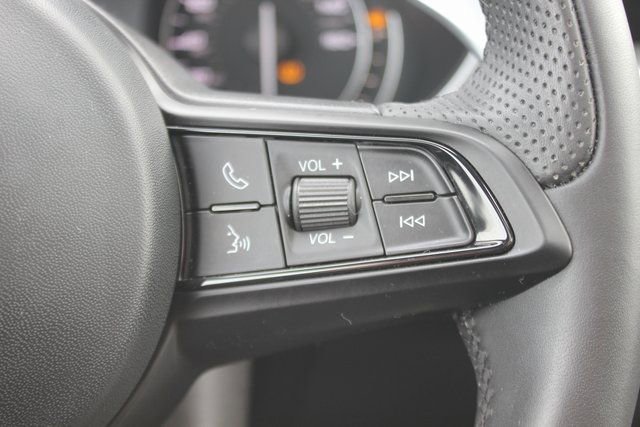 Used 2023 Alfa Romeo Stelvio Veloce image 16