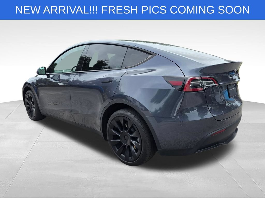 Used 2023 Tesla Model Y Long Range AWD/4WD image 5