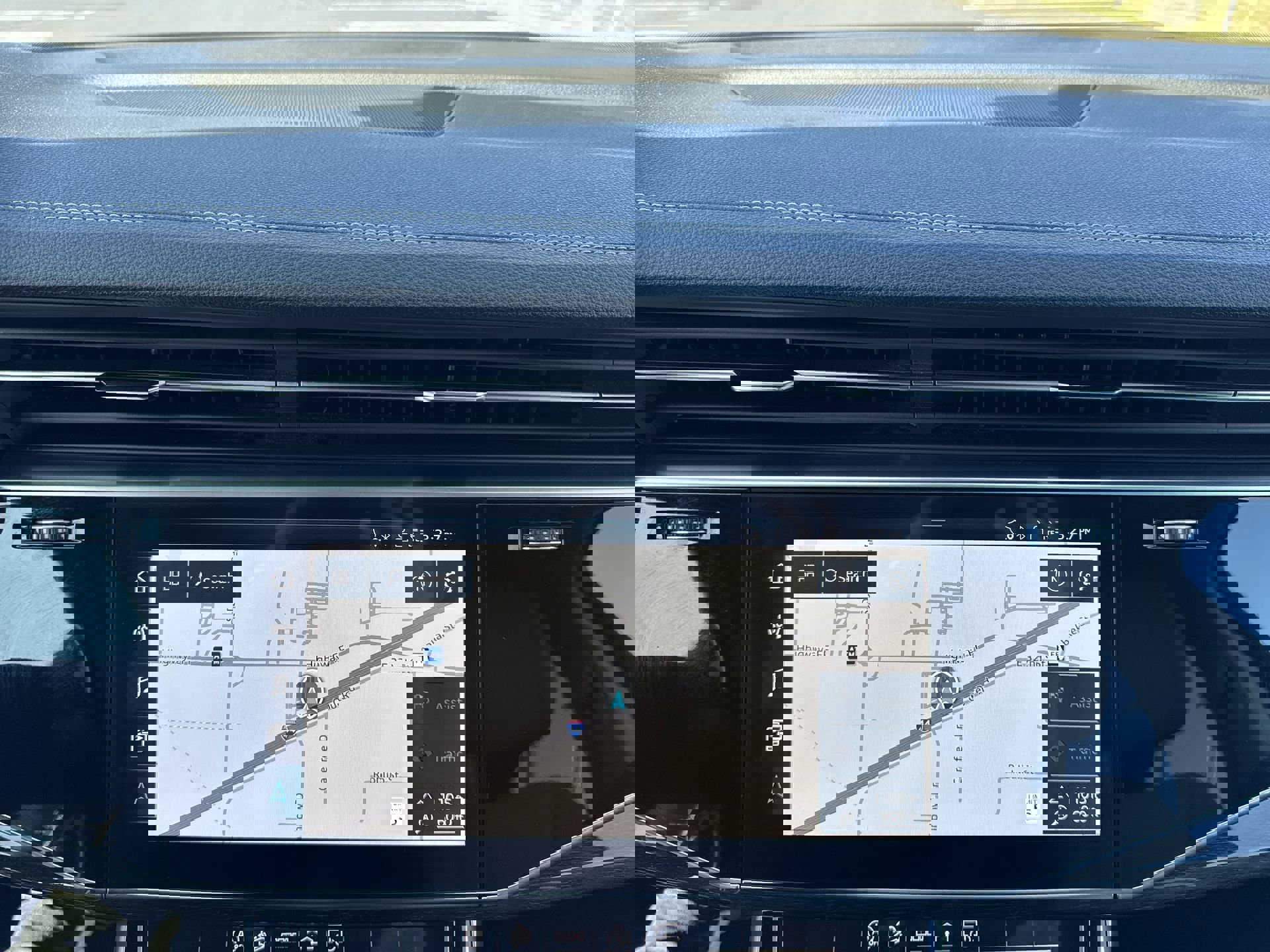 Used 2023 Audi Q7 Premium Plus w/ Premium Plus Package image 18