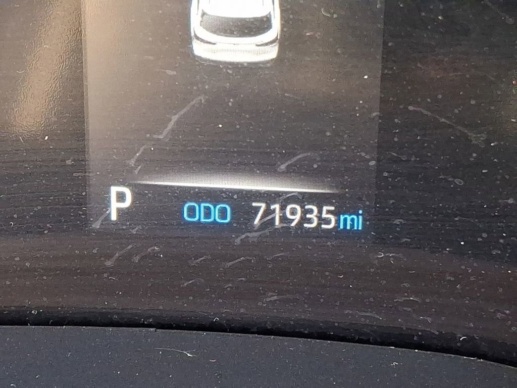 Used 2022 Toyota Sienna XLE image 15