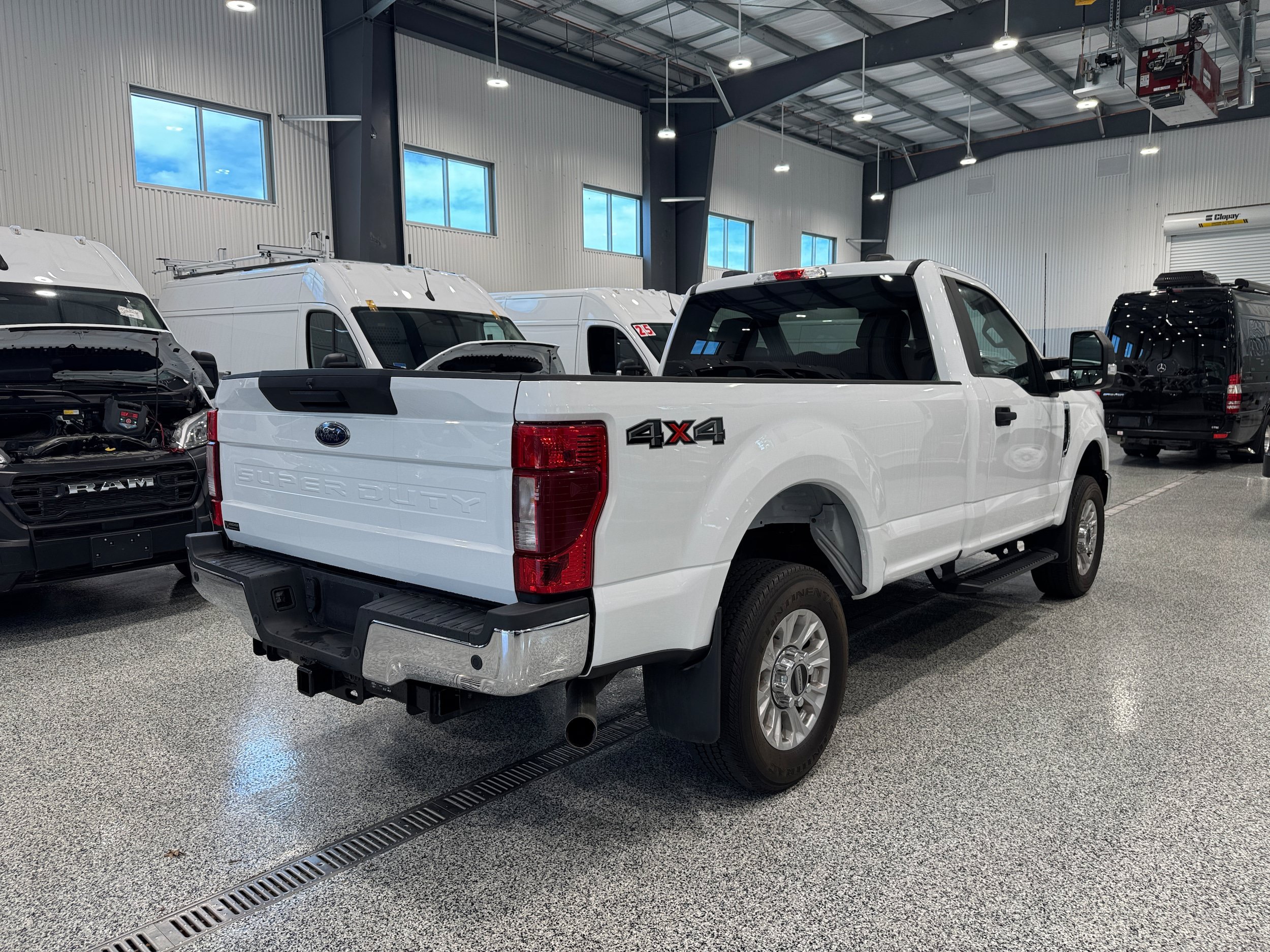 Used 2022 Ford F250 XLT w/ XLT Value Package AWD/4WD image 5