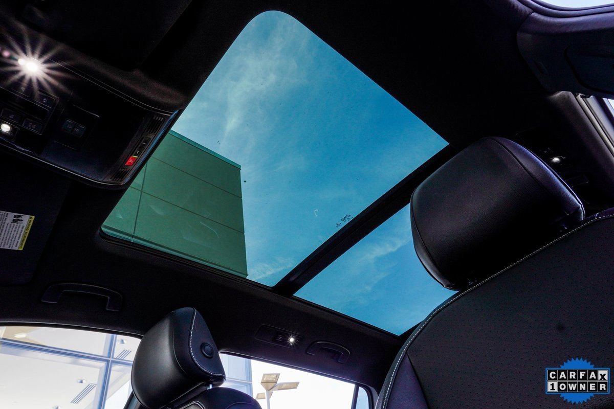 Used 2022 Volkswagen Tiguan SE R-Line image 33