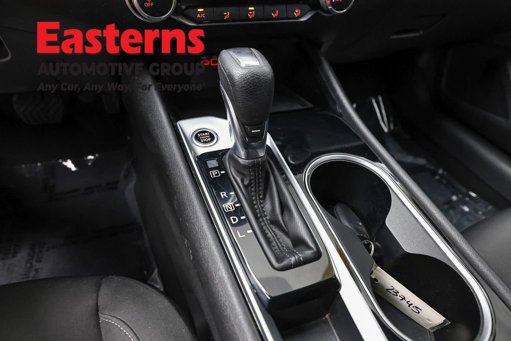 Used 2024 Nissan Altima 2.5 SV FWD image 14
