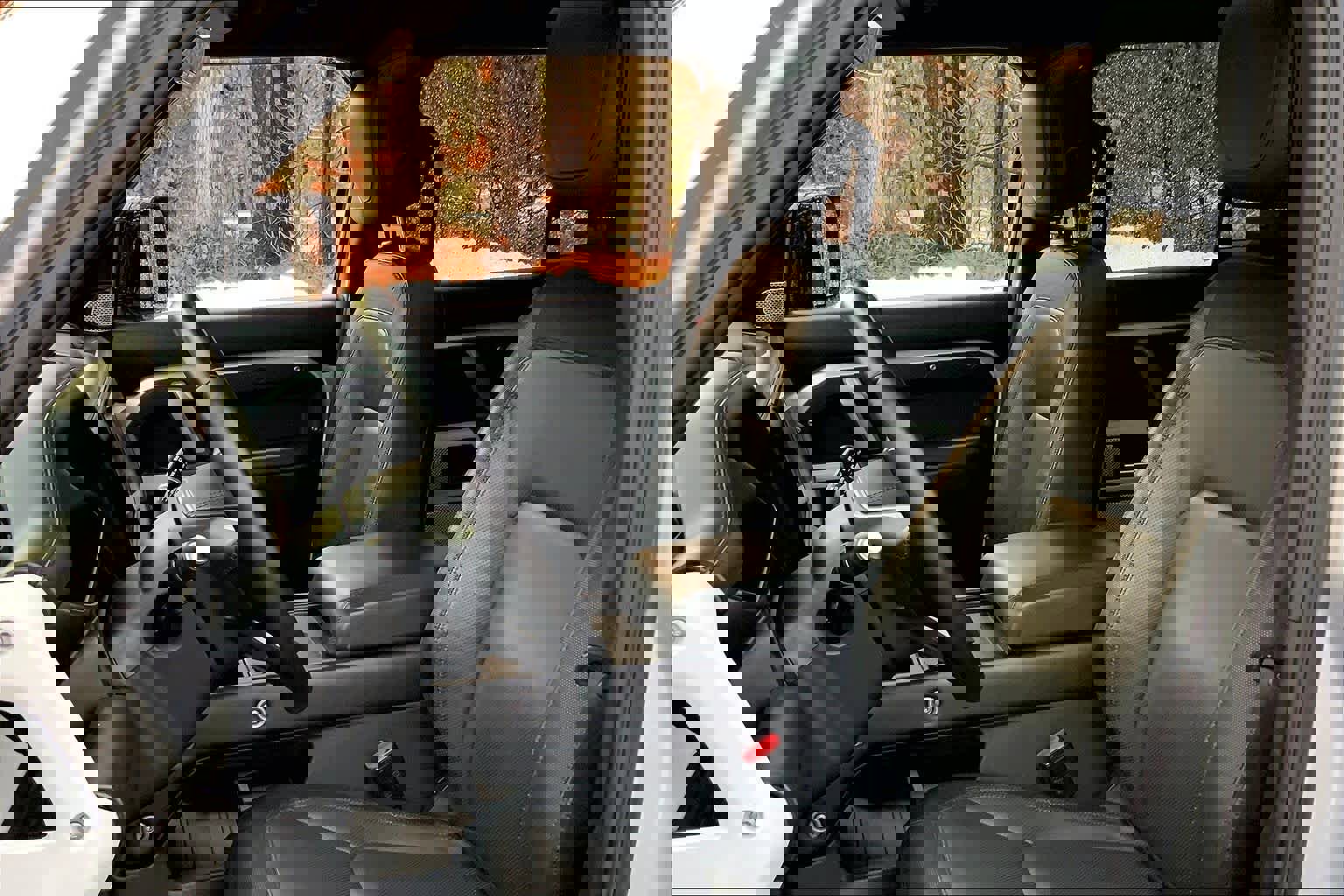 Certified 2023 Land Rover Defender 130 X-Dynamic SE image 16