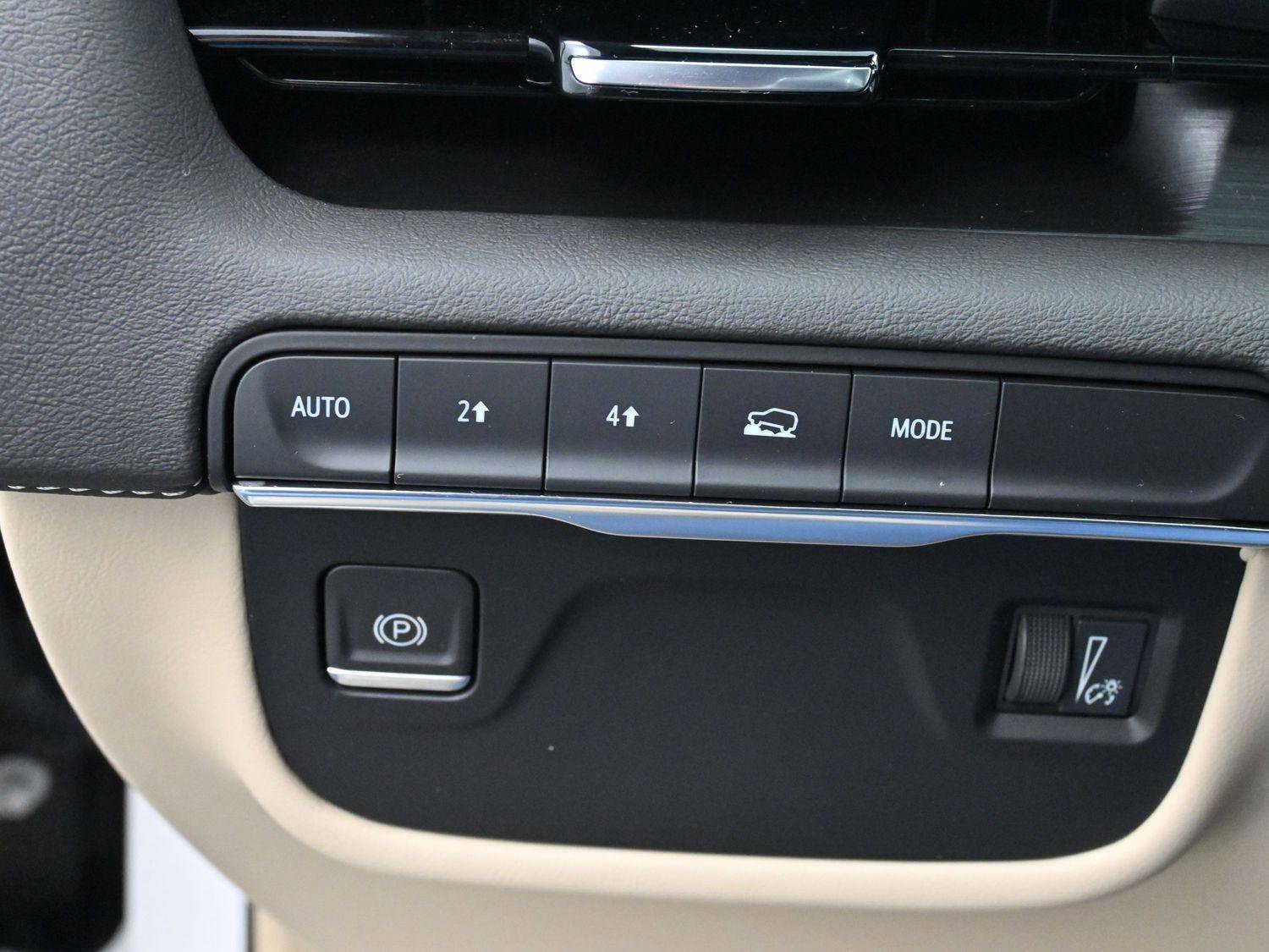 Certified 2024 Cadillac Escalade Premium Luxury w/ LPO, Floor Liner Package image 23