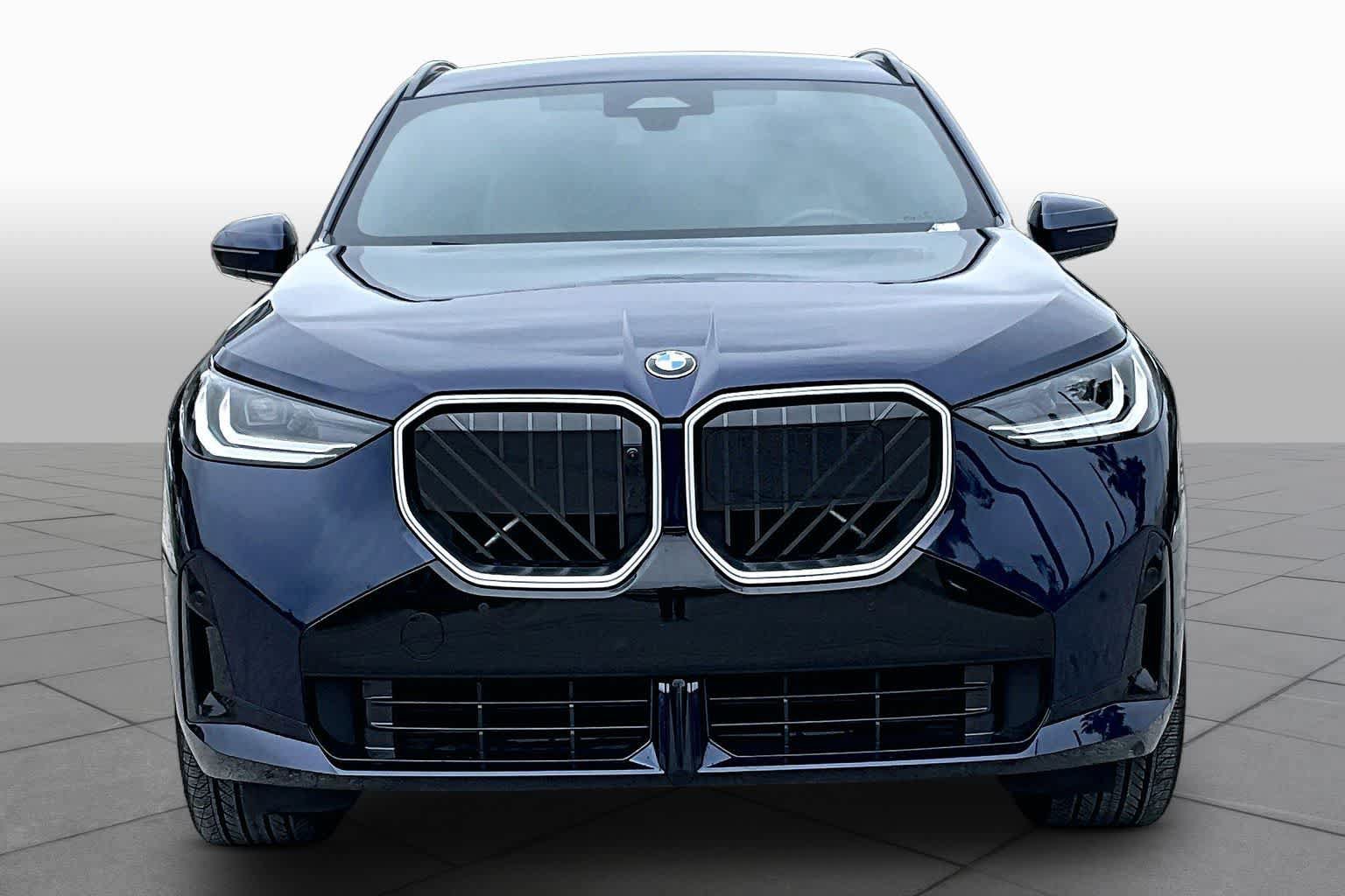 Used 2026 BMW X3 xDrive30i w/ Premium Package AWD/4WD image 3