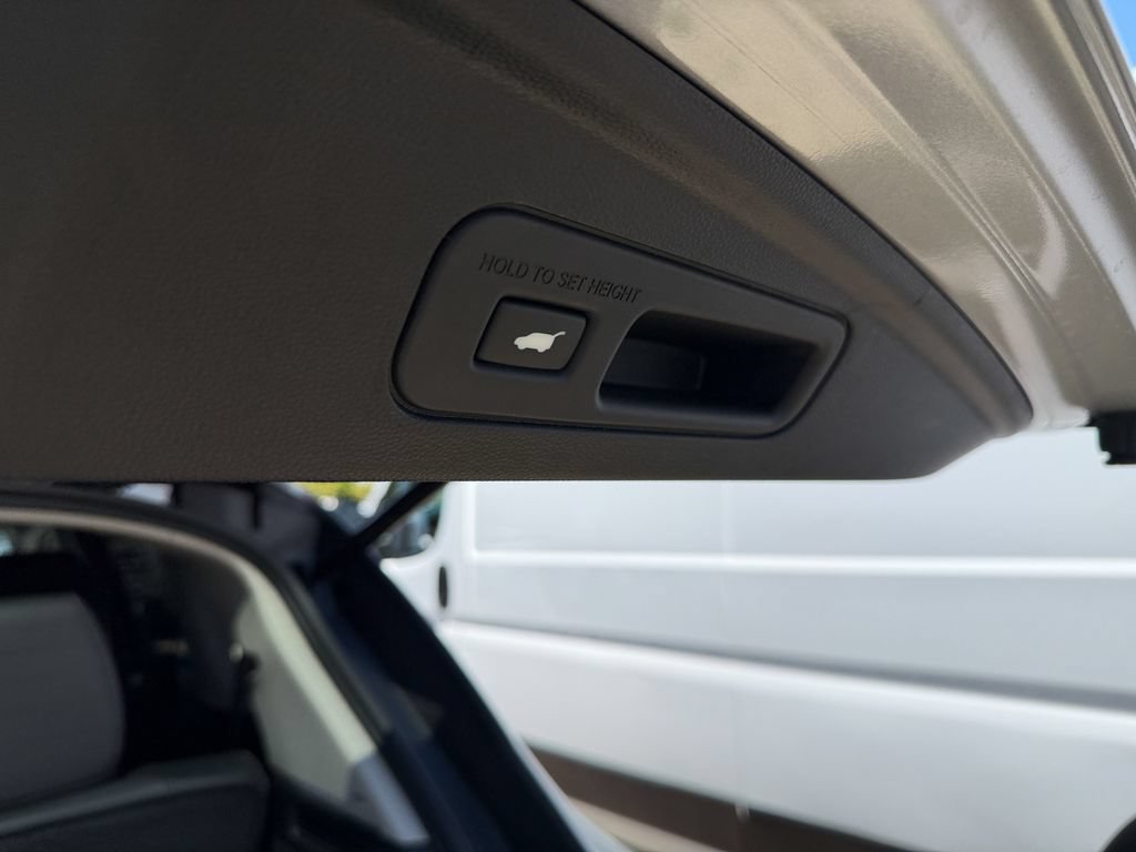 New 2026 Acura MDX SH-AWD image 29