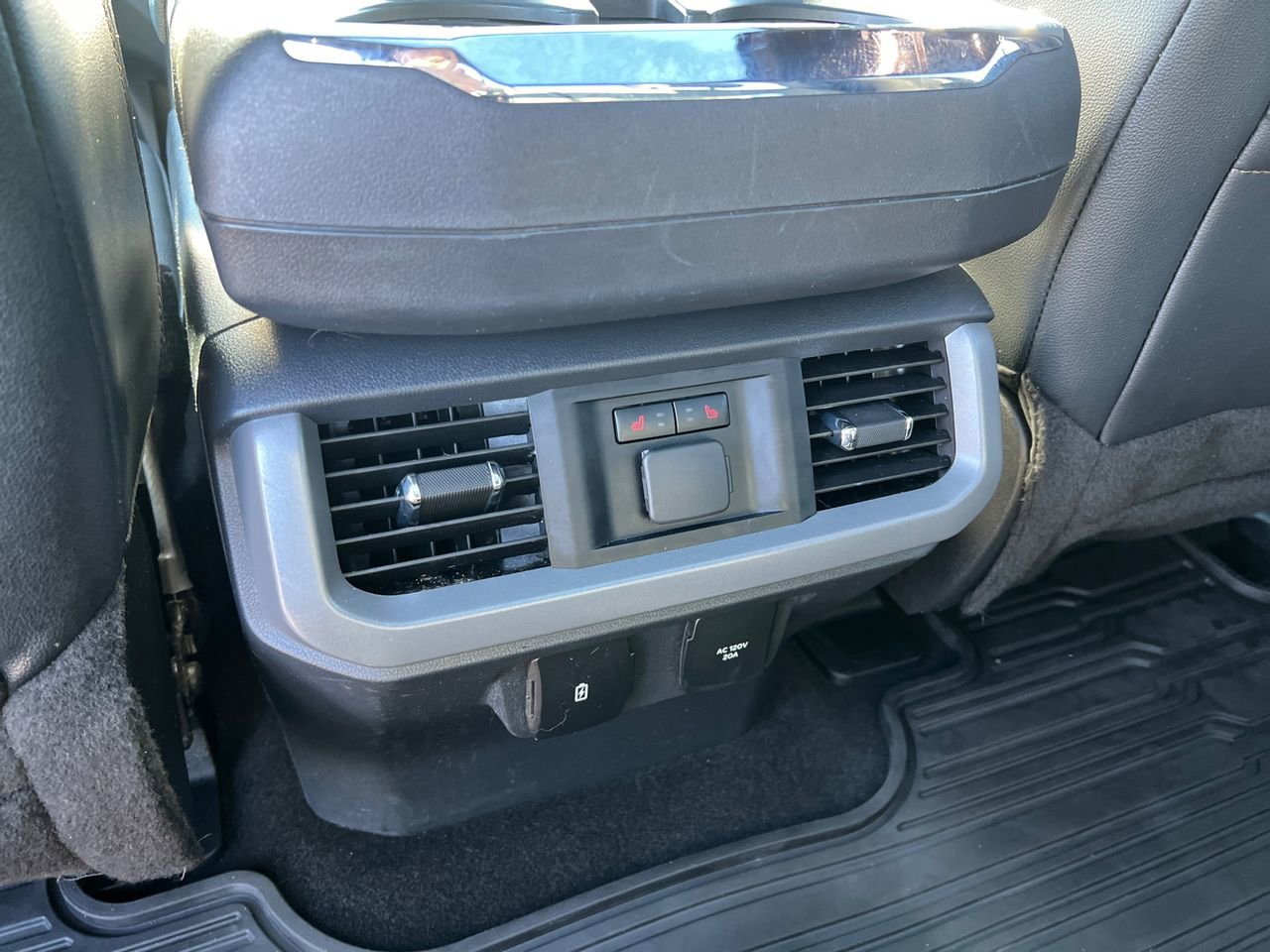 Certified 2023 Ford F150 Lightning Lariat w/ Equipment Group 511A High image 30