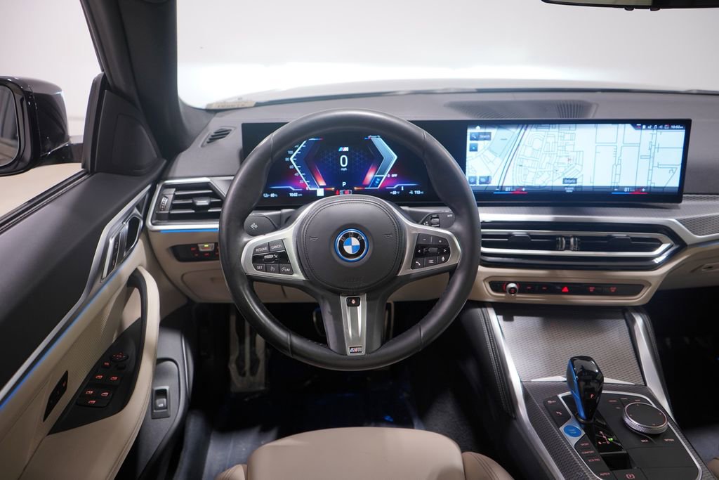 Used 2022 BMW i4 eDrive40 w/ M Sport Package image 11