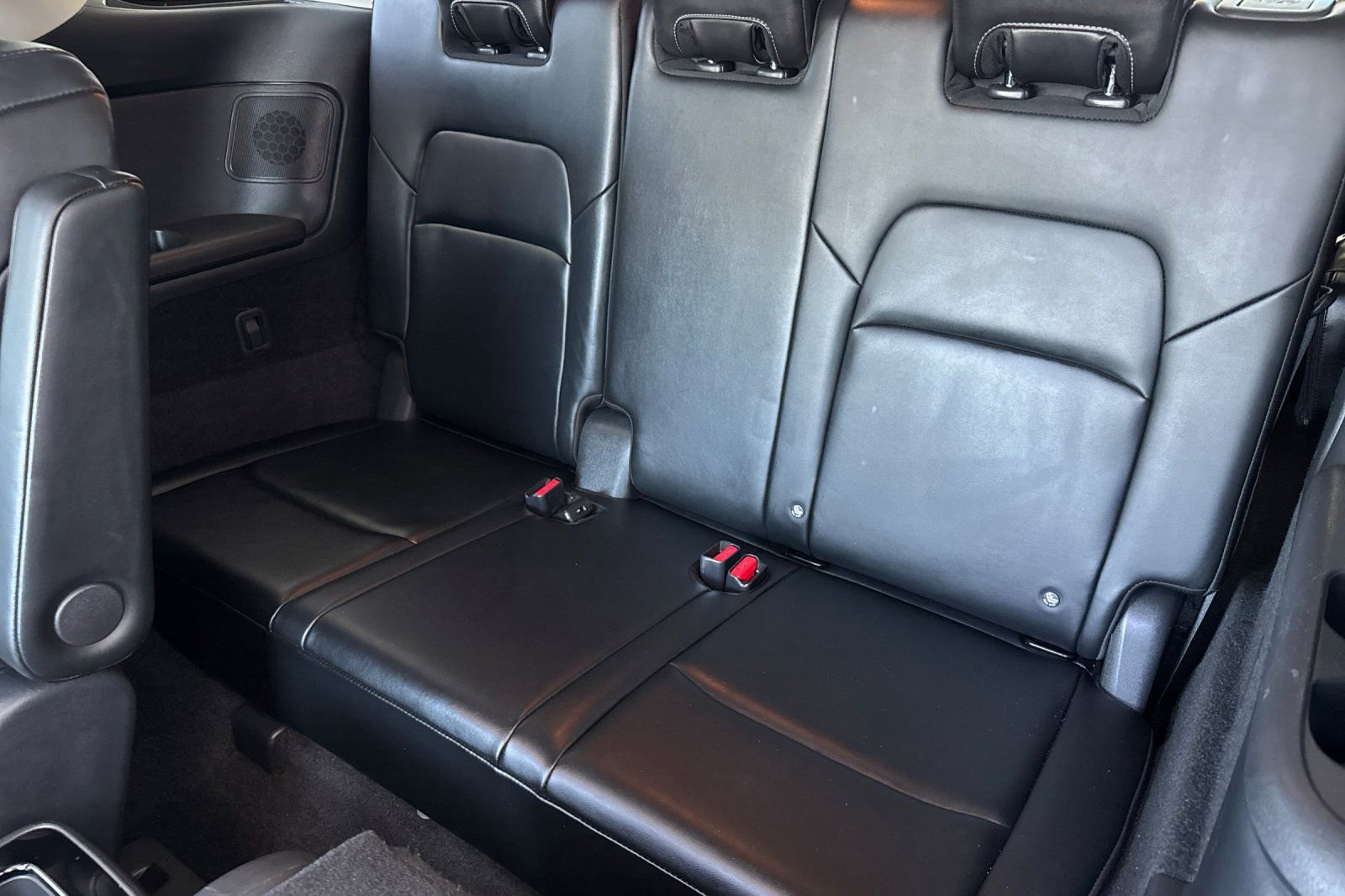 Used 2023 Nissan Pathfinder Platinum FWD image 19