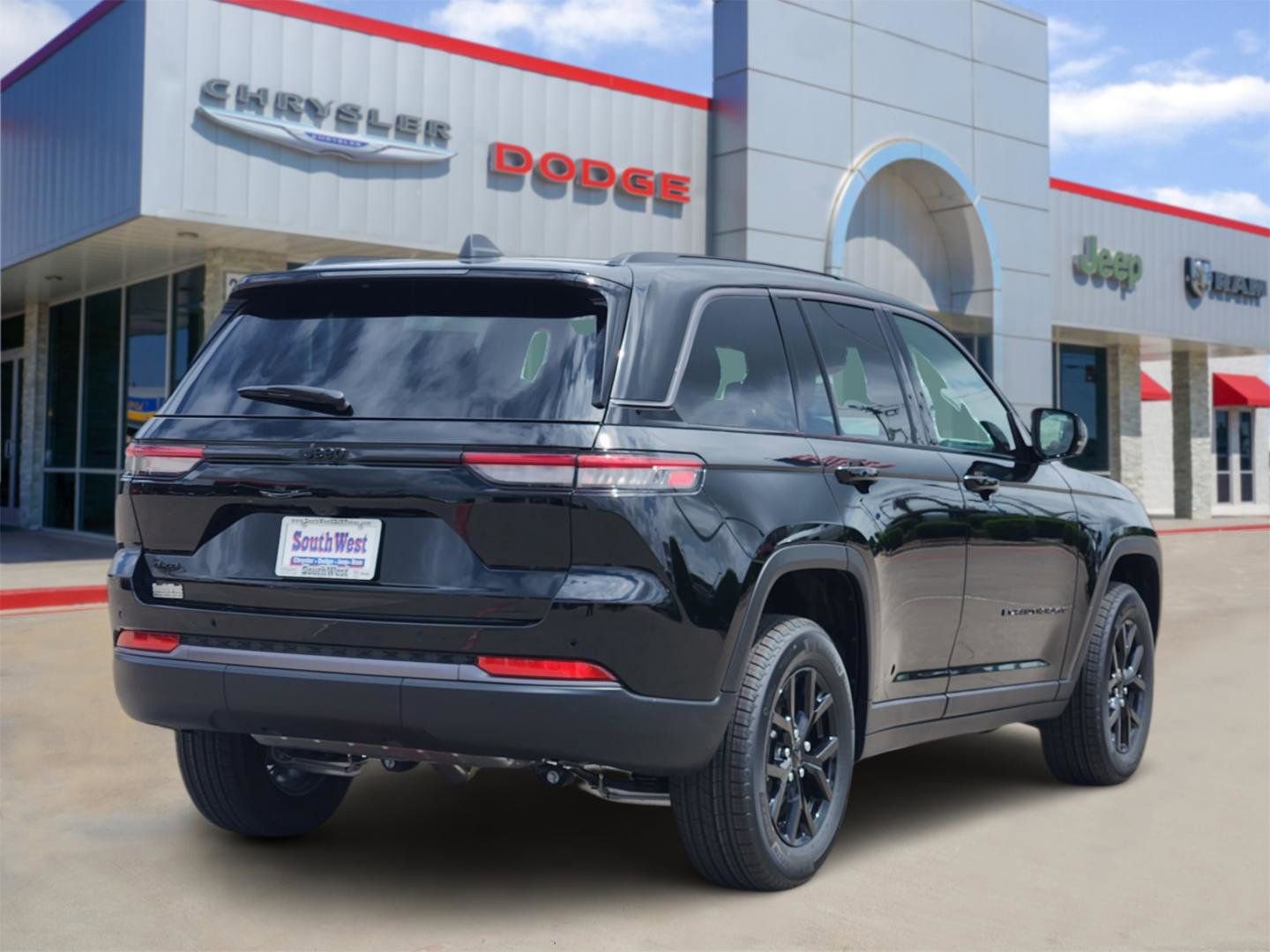 New 2026 Jeep Grand Cherokee Altitude AWD/4WD image 5