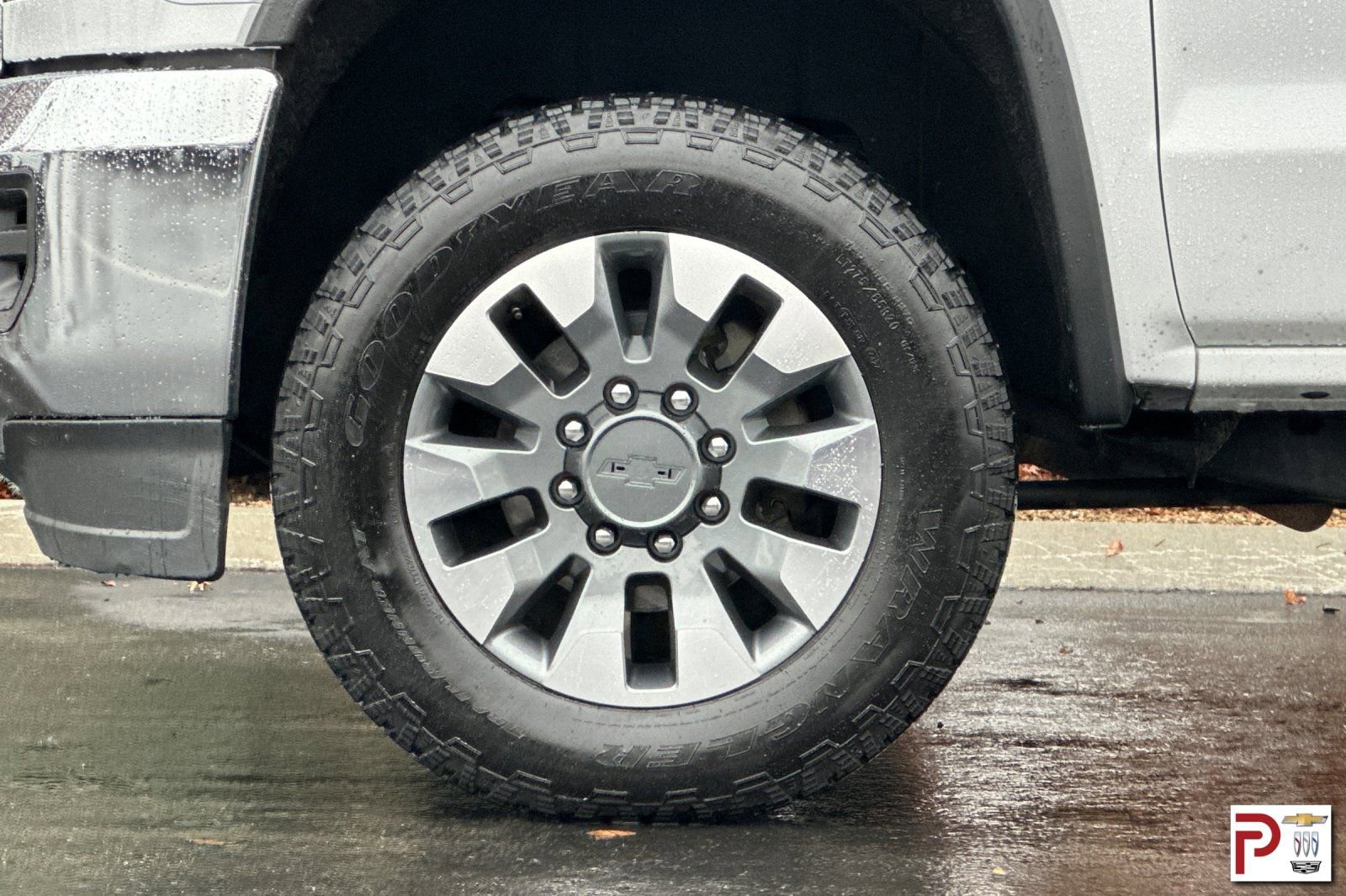 Used 2018 GMC Sierra 3500 4x4 Regular Cab image 26