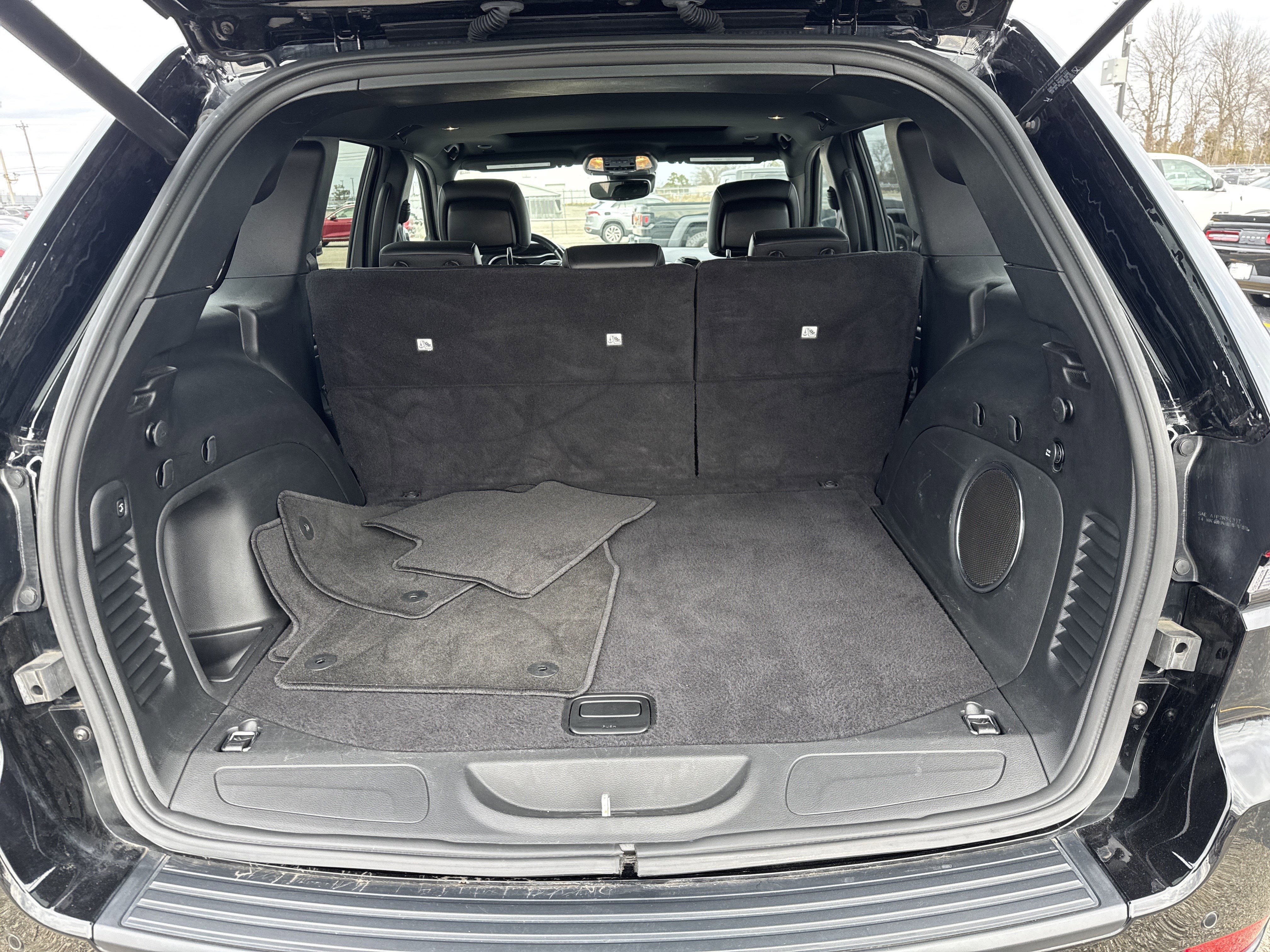 Used 2022 Jeep Grand Cherokee Laredo X image 8