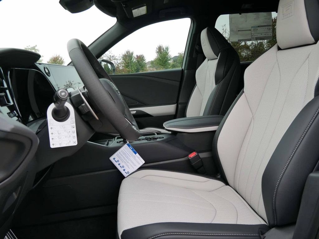 New 2026 Lexus TX 500h AWD w/ Technology Package image 9