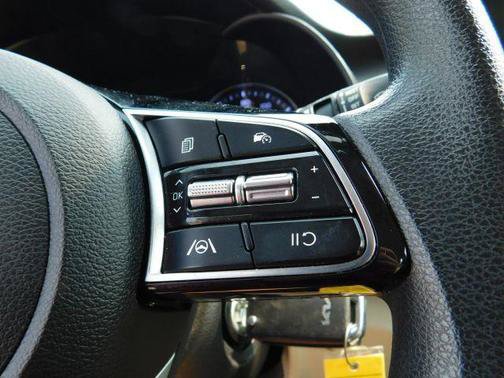 Used 2023 Kia Forte LXS w/ LXS Technology Package FWD image 20
