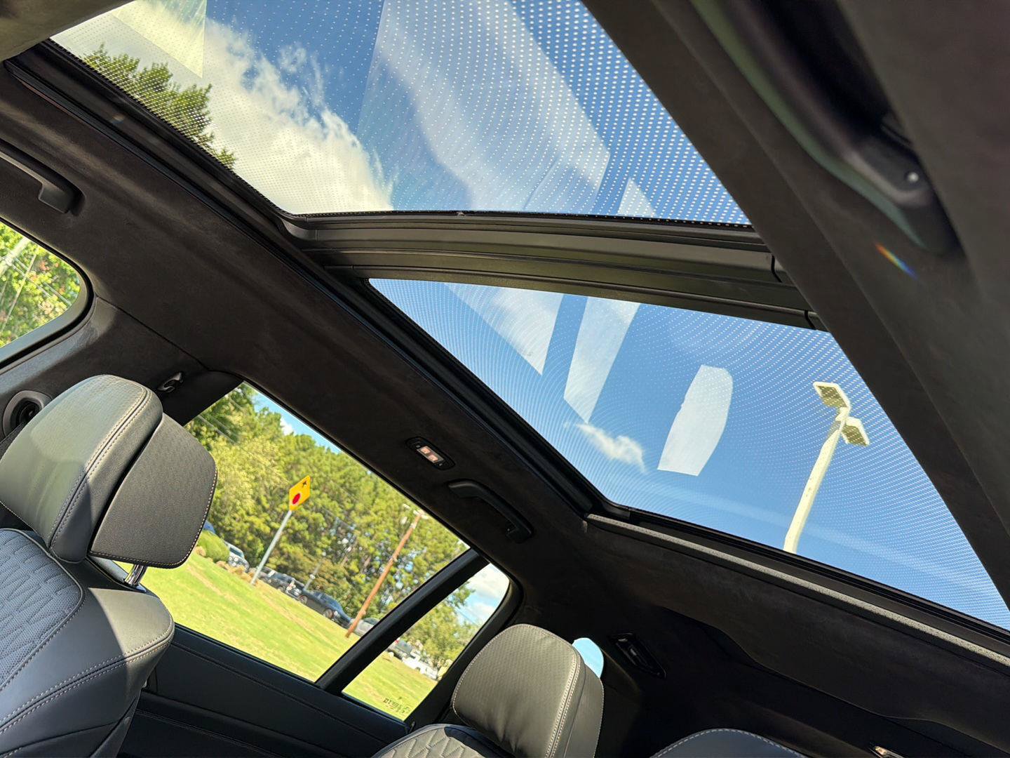 New 2027 BMW X7 M60i AWD/4WD image 33