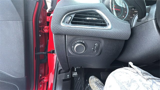 Used 2018 Chevrolet Cruze LT w/ Convenience Package image 15