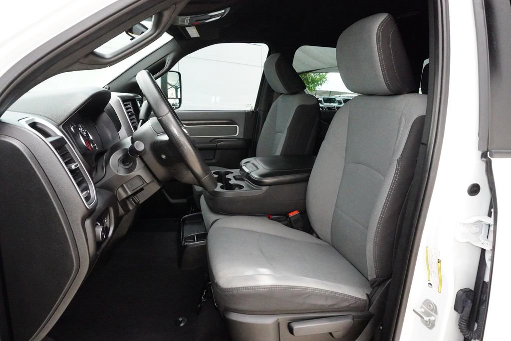 Used 2022 RAM 2500 Big Horn AWD/4WD image 30