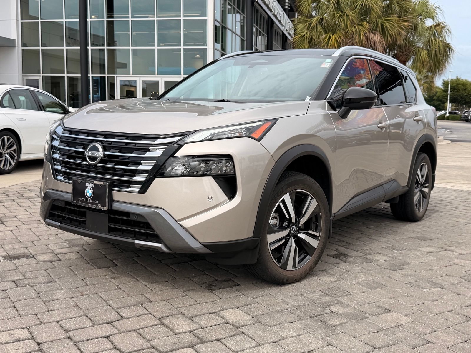 Used 2025 Nissan Rogue SL w/ Tech Package