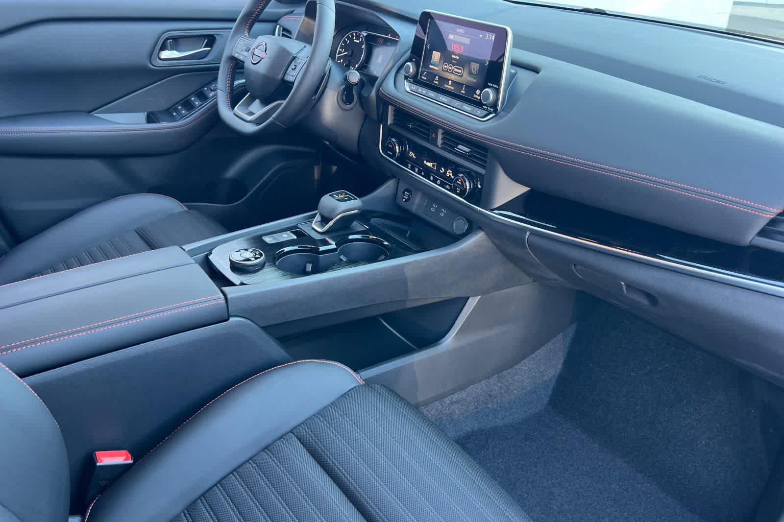 New 2026 Nissan Rogue SV AWD/4WD image 19