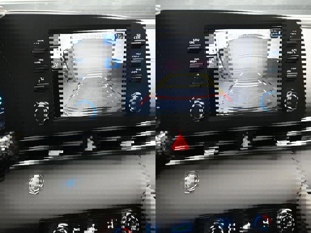 New 2026 Hyundai Elantra Sport image 14