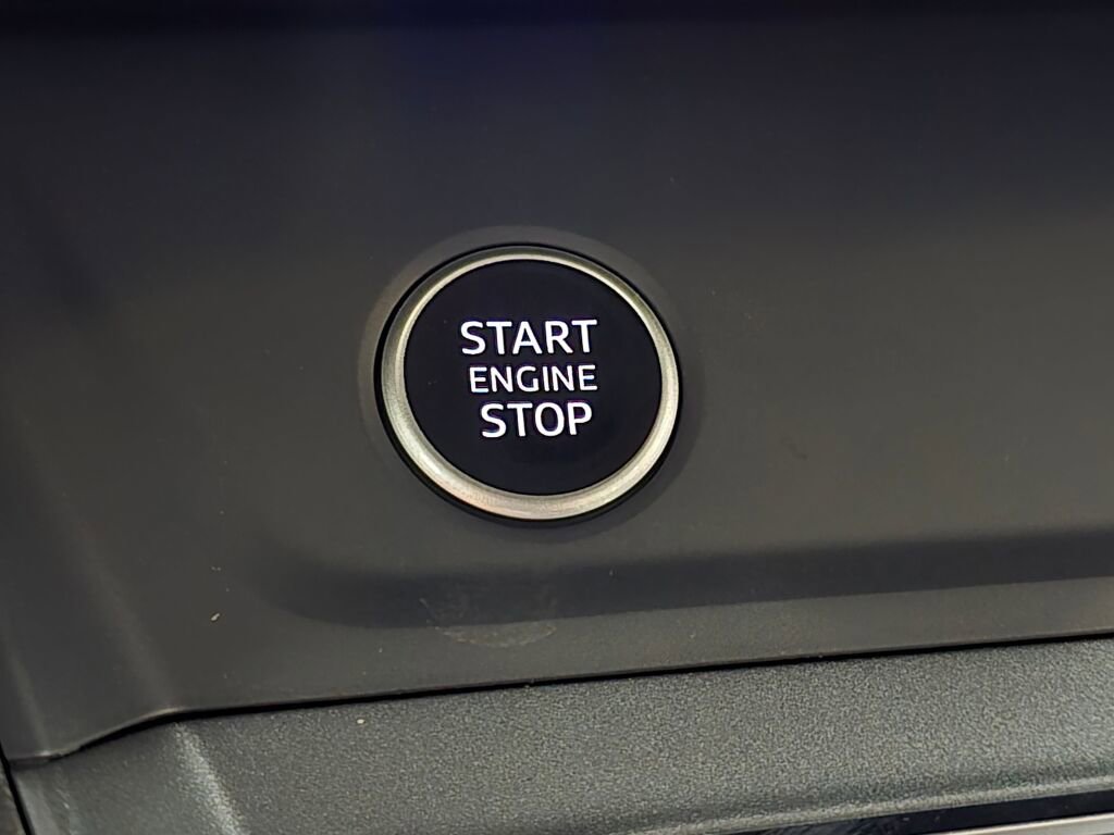 New 2025 Audi Q3 2.0T Premium image 26