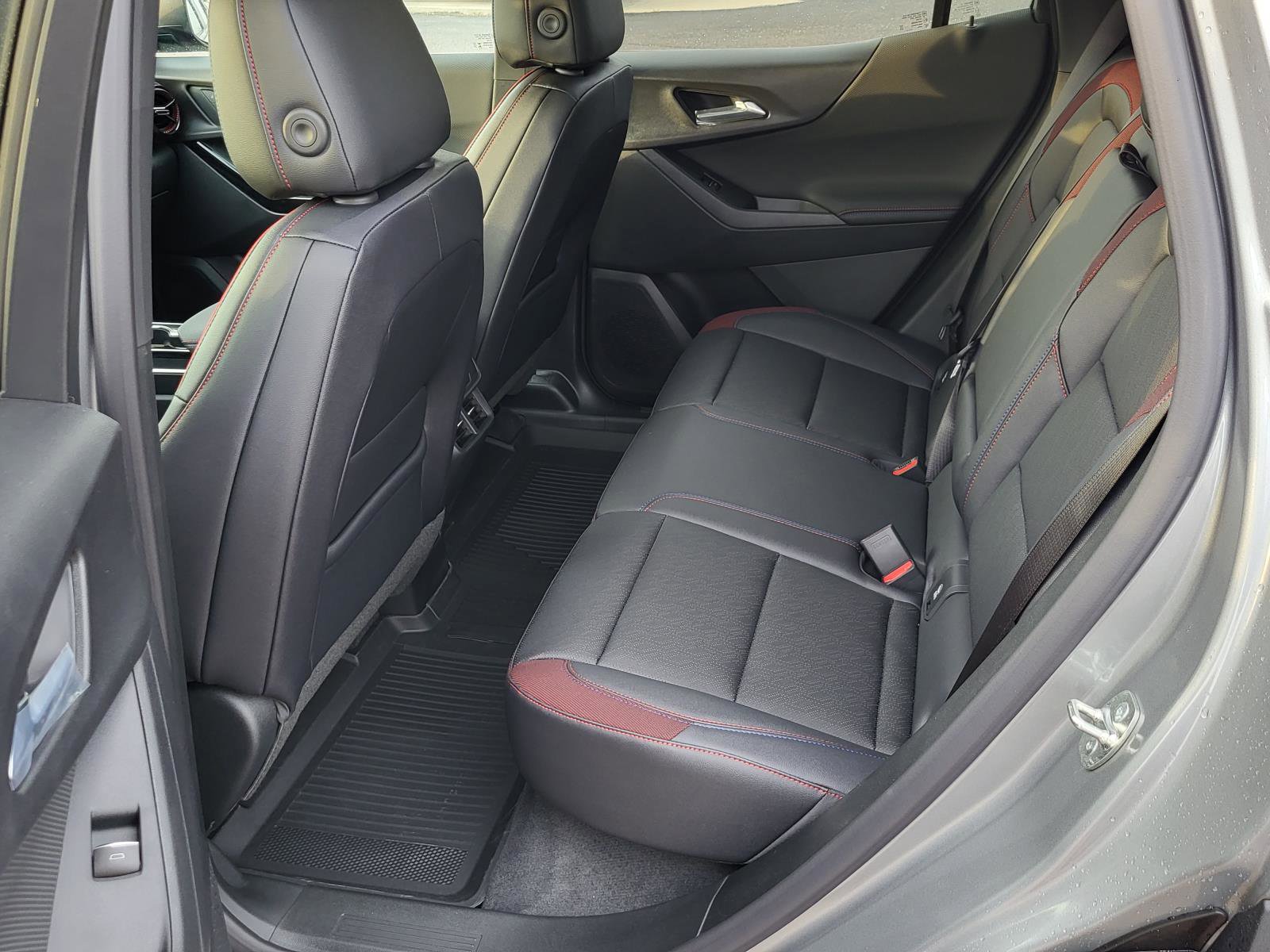 New 2026 Chevrolet Equinox RS image 13