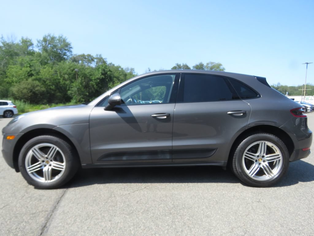Used 2017 Porsche Macan AWD/4WD image 8